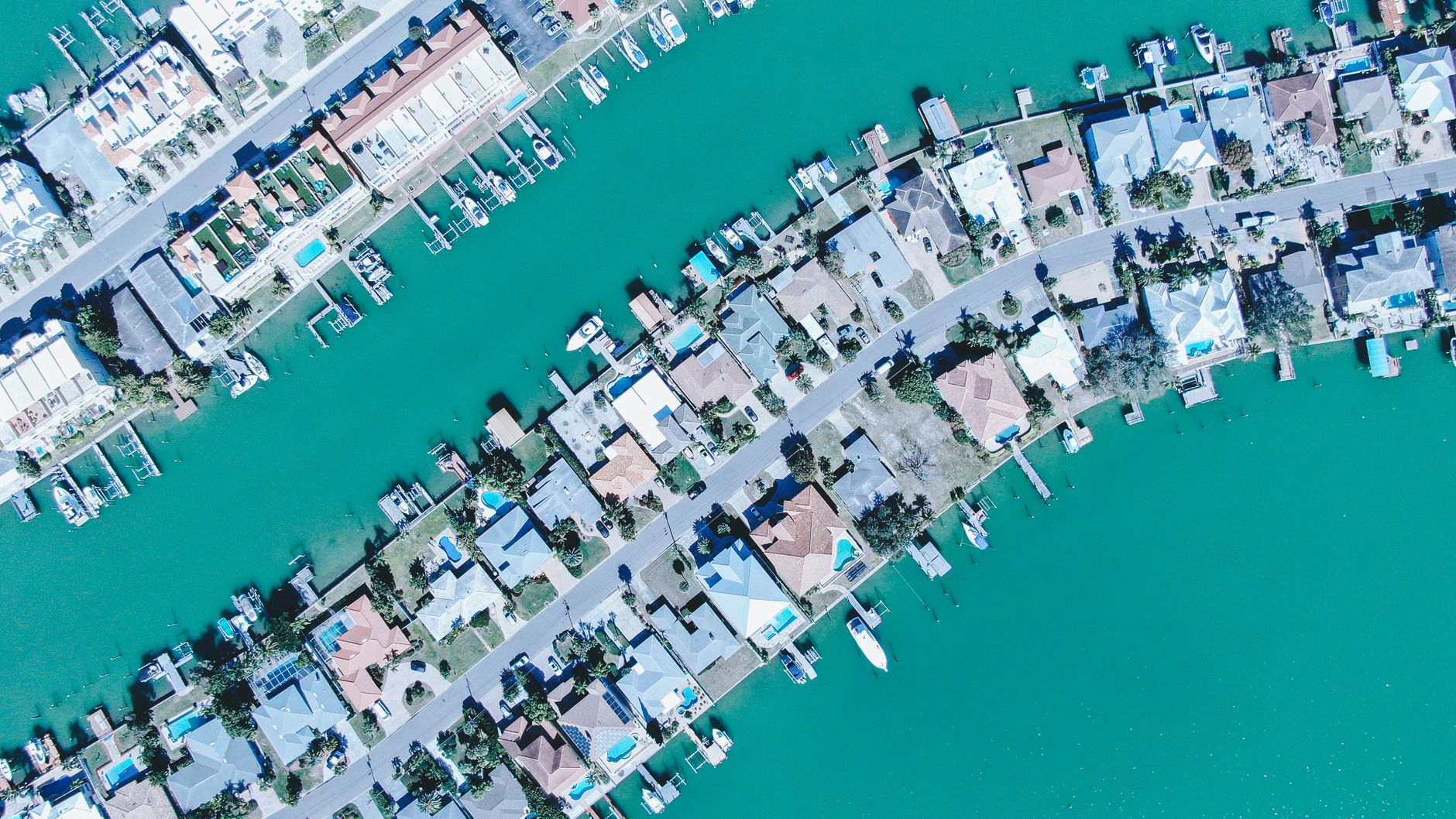 Explore St. Pete's neighborhoods.